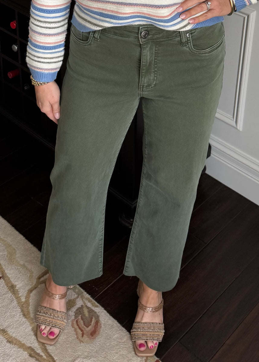 Kut from the Kloth Charlotte High Rise Fab Ab in Seaweed – On the